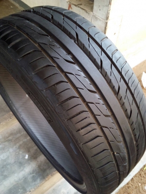 225/35R20 TOYO EXTENZA ปี14 มี 1 เส้น tel. 081-427-3941 225/35R20 TOYO EXTENZA ปี14 มี 1 เส้น tel. 081-427-3941