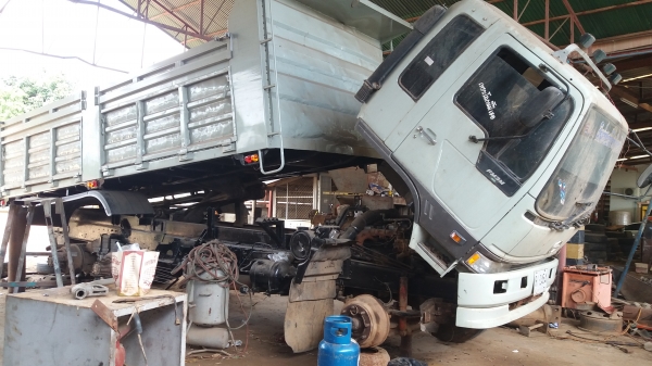 ขาย 790,000 สิบล้อดั้มแม่=ลูก 2 คาน HINO FM 3 M เครื่องดี เกียร์แรง (รถจอด) เอกสารพร้อมทั้งแม่ทั้งลู ขาย 790,000 สิบล้อดั้มแม่=ลูก 2 คาน HINO FM 3 M เครื่องดี เกียร์แรง (รถจอด) เอกสารพร้อมทั้งแม่ทั้งลู