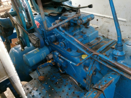 ขานรถไถฟอร์ด