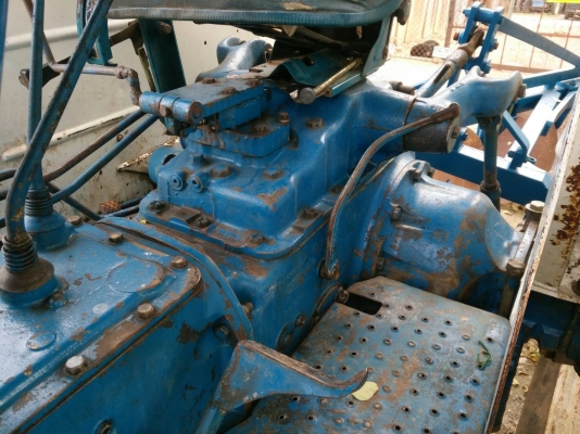 ขานรถไถฟอร์ด