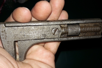 ขายประแจเลื่อนโบราณจระเข้สามดาว MADE IN GERMANY.มือสองสภาพดี