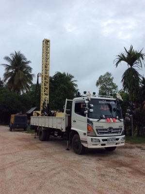 รับสร้างรถเจาะน้ำบาดาลระบบไฮดรอลิก ใหญ่-เล็ก เริ่มที่450000