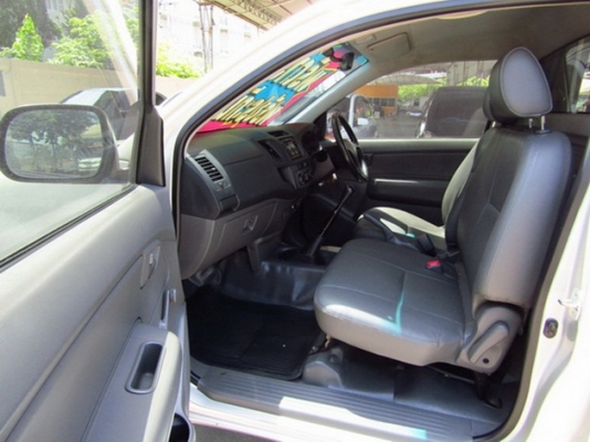 TOYOTA HILUX VIGO CHAMP 2.5 MT ปี 2012