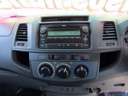 TOYOTA HILUX VIGO CHAMP 2.5 MT ปี 2012