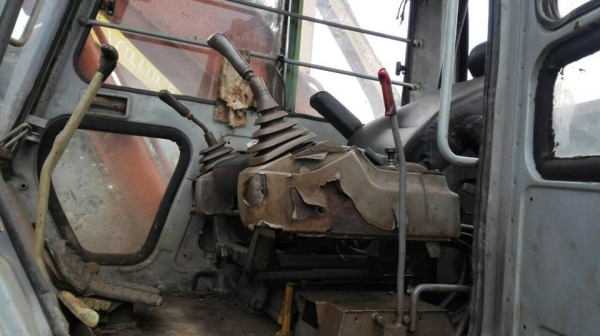 ขายรถแบ็คโค EX200-2 สภาพทำงานได้ บูมสวย เครื่องเดิม ปั๊มเดิม