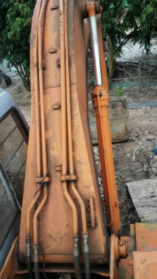 ขายรถแบ็คโค EX200-2 สภาพทำงานได้ บูมสวย เครื่องเดิม ปั๊มเดิม