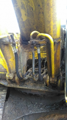 ขายรถแบคโฮ KOBELCO SK200-/// เอกสารเล่มทะเบียน ราคา 460000