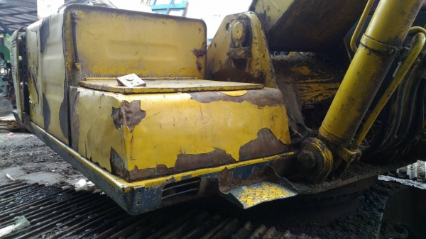 ขายรถแบคโฮ KOBELCO SK200-/// เอกสารเล่มทะเบียน ราคา 460000 ขายรถแบคโฮ KOBELCO SK200-/// เอกสารเล่มทะเบียน ราคา 460000
