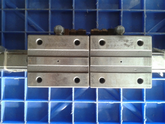 ลูกปืนราง  THK   KD 90