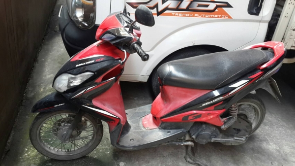 ขาย Yamaha Mio 125 รุ่นคาร์บู เครื่องดีเดิมๆ ชุดสีใช้ได้ มีสีแดงซีดนิดหน่อยตามสภาพ สภาพภายนอกเดิมๆ ภาษีเต็มเล่มพร้อมชุดโอน