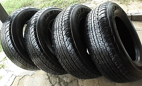 ยาง17กระบะสูง ดันล็อป 265-65-17ลงพื้นปี15 ดอกหนา1 ซม. (4เส้น 4,300) ยาง17กระบะสูง ดันล็อป 265-65-17ลงพื้นปี15 ดอกหนา1 ซม. (4เส้น 4,300)