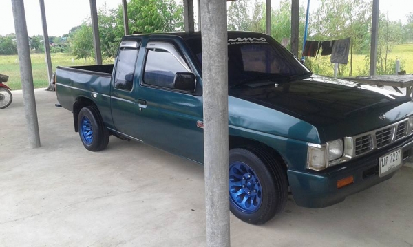 ืNISSAN  BIG-M  2.5  ปี 1995