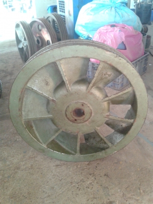 มู่เล่ปั้มลมเก่านอก USA.