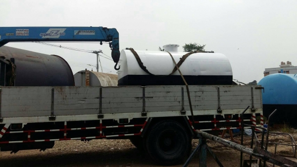 ถังน้ำมันคุณภาพดี มีออเดอร์ถังทุกวันครับ มีหลายขนาดให้เลือก มาที่เดียวครบครับ (ใบนี้ขายแล้วนะครับ)