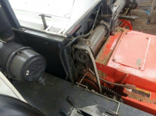 ขายรถเกี่ยวข้าวคูโบต้า DC68 ช่วงล่างแทรคใหม่ ตู้ตะแกรงใหม่ พร้อมลงทำงาน เครื่องเดิม