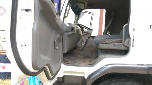 ขายด่วนครับM6 ปี48 สภาพสวยมากครับ สภาพดีไม่ช้ำ+ยางดี พร้อมใช้งาน :;สนใจโทร0892226821คุณสมใจ