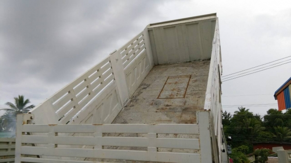 ขายด่วนครับM6 ปี48 สภาพสวยมากครับ สภาพดีไม่ช้ำ+ยางดี พร้อมใช้งาน :;สนใจโทร0892226821คุณสมใจ