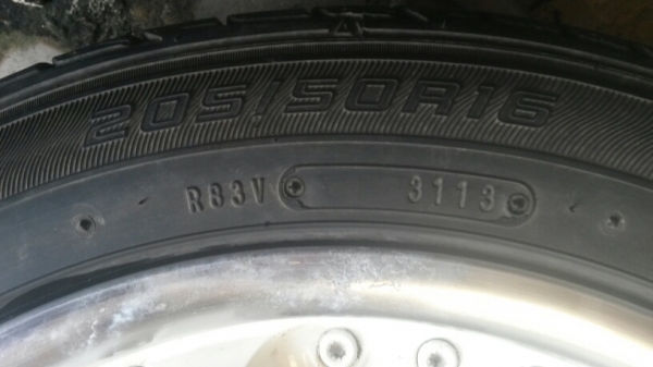 ล้อแม็ก japan 16 4รู รถเก๋ง พร้อมยาง 3 วง ไม่ดุ้งไม่แตกไม่ร้าว