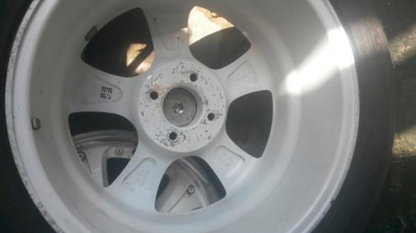 ล้อแม็ก japan 16 4รู รถเก๋ง พร้อมยาง 3 วง ไม่ดุ้งไม่แตกไม่ร้าว