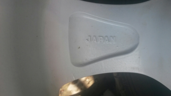 ล้อแม็ก japan 16 4รู รถเก๋ง พร้อมยาง 3 วง ไม่ดุ้งไม่แตกไม่ร้าว