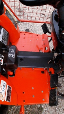 ขายรถไถคูโบต้า  KUBOTA   B2440  พร้อมชุดโครงกันอ้อย SG247  และโรตารี่ RX85B