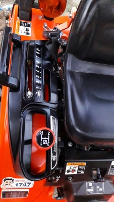 ขายรถไถคูโบต้า  KUBOTA   B2440  พร้อมชุดโครงกันอ้อย SG247  และโรตารี่ RX85B