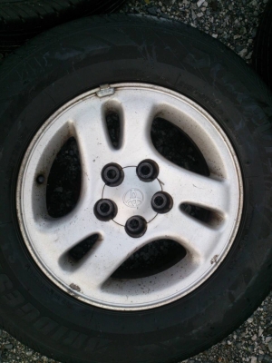 ขายแม็ก TOYOTA 5รู114 พร้อมยาง บริดสโตน ดูราวิส 215/70R15ยาง ปี13 ดอกยางเต็มสวยๆ จำนวน 1 ชุด พร้อมน๊อต 20 ตัว ขายแม็ก TOYOTA 5รู114 พร้อมยาง บริดสโตน ดูราวิส 215/70R15ยาง ปี13 ดอกยางเต็มสวยๆ จำนวน 1 ชุด พร้อมน๊อต 20 ตัว