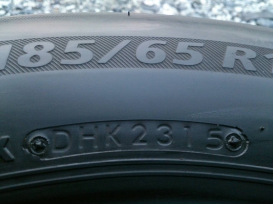 ขายยาง 185/65R15 บริดสโตน อีโคเปีย ยางปี15 ดอกยางเต็มสดไม่แตกลายไม่ร้าวไม่มีปะ สวยๆจำนวน 1 ชุด