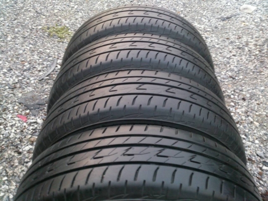 ขายยาง 185/65R15 บริดสโตน อีโคเปีย ยางปี15 ดอกยางเต็มสดไม่แตกลายไม่ร้าวไม่มีปะ สวยๆจำนวน 1 ชุด