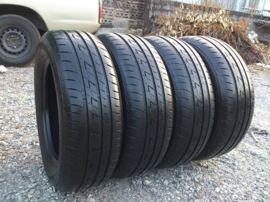 ขายยาง 215/60R16 บริดสโตน อีโคเปีย ยางปี15 ดอกยางเต็มสวยสดไม่แตกลายไม่ร้าว สวยๆ จำนวน 1 ชุด