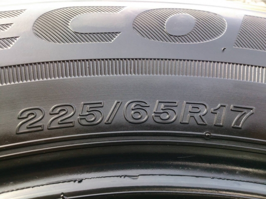 ขายยาง 225/65R17 บริดสโตน อีโคเปีย ยางปี14 ดอกหนาสดเท่ากันไม่ร้าวไม่แตกลายไม่มีปะ สวยๆ จำนวน 1 ชุด ขายยาง 225/65R17 บริดสโตน อีโคเปีย ยางปี14 ดอกหนาสดเท่ากันไม่ร้าวไม่แตกลายไม่มีปะ สวยๆ จำนวน 1 ชุด