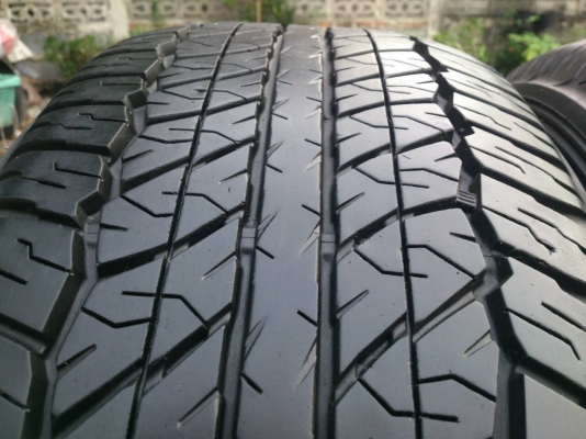 ขายยาง 265/60R18 DUNLOP ปี15 ดอกยางหนาสดไม้แตกลายไม่ร้าวไม่มีปะ สวยๆจำนวน 1 ชุด
