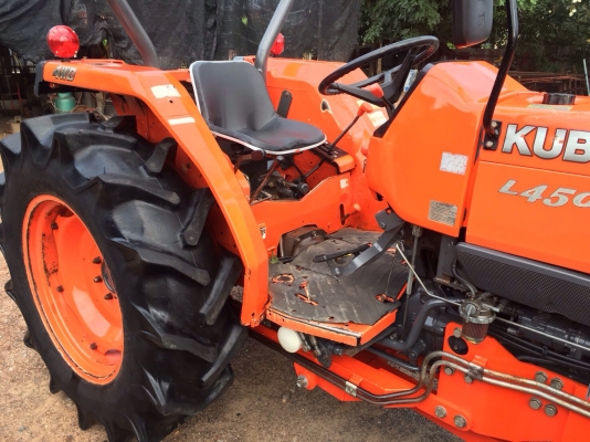 ขายL4508. 4WD เดิมๆ ใบดันหน้า ผาน6. จ. กำเเพงเพชร สนใจ0819711186