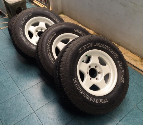 ขายล้อ16x8 off 0 พร้อมยางYokohama A/T-s 265/70/16