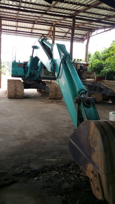 ขายรถแบคโฮ KOBELCO SK200 ขายรถแบคโฮ KOBELCO SK200