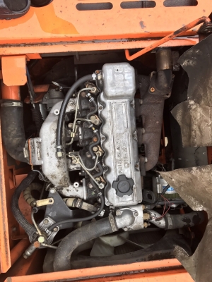 รถขุด Hitachi EX60-2 มือสองนำเข้าจากญี่ปุ่น สภาพพร้อมใช้งาน