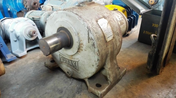 ** SOLD ** มอเตอร์เกียร์ญี่ปุ่น SUBAKI Made in JAPAN 1 HP 380V ทด 1:200 พร้อมใช้งาน