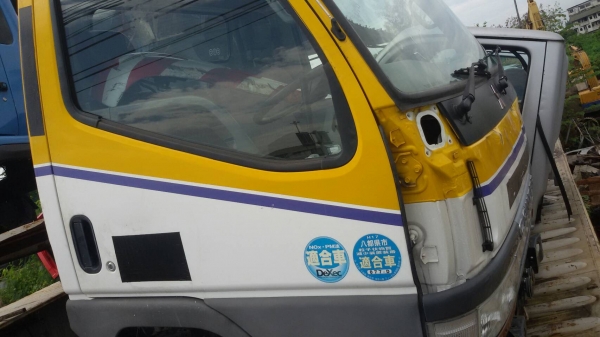 หัวเก๋ง mitsu canter เก่านอก