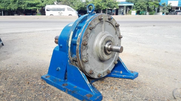 ** จัดส่งพัทลุงครับ ** หัวเกียร์ญี่ปุ่นขนาดใหญ่ SUMITOMO JAPAN ทด 1:29 เพลาออก 50 RPM.ใช้กับมอเตอร์ 50-75 HP พร้อมใช้งาน