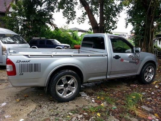 dmax หัวเดียว ปี 09 เครื่อง 2J เกียร์ออโต้ ไมีมีแก๊ส dmax หัวเดียว ปี 09 เครื่อง 2J เกียร์ออโต้ ไมีมีแก๊ส