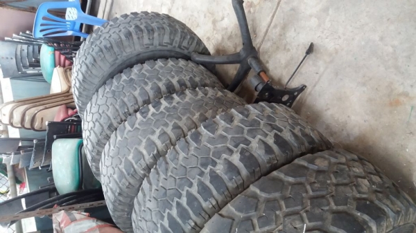 ขายยาง แม็กซีส 315/75/16 ปี13 ไม่ปะ ไม่บวม ไม่รั่ว ไม่ซึม สภาพใช้ได้อีกปีกว่าๆ ขายยาง แม็กซีส 315/75/16 ปี13 ไม่ปะ ไม่บวม ไม่รั่ว ไม่ซึม สภาพใช้ได้อีกปีกว่าๆ