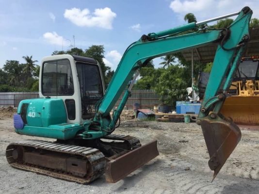 ขาย รถแบคโฮ KOMATSU PC40-7 เก๋ง เก่าญี่ปุ่นแท้ โทร.090-986-2521 อ๊อบ