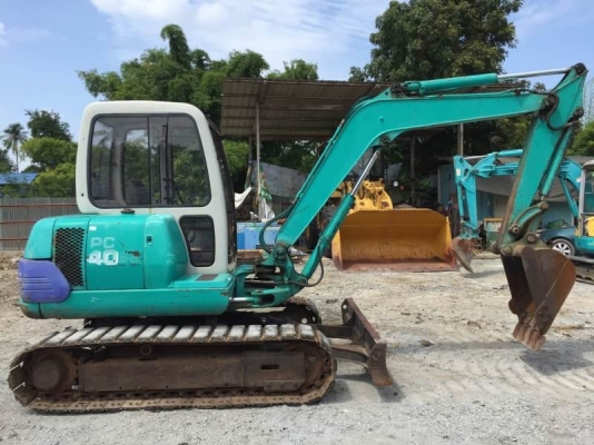 ขาย รถแบคโฮ KOMATSU PC40-7 เก๋ง เก่าญี่ปุ่นแท้ โทร.090-986-2521 อ๊อบ