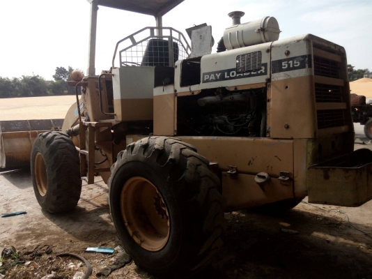 ขายรถตัก Komatsu515สภาพสวยพร้อมใช้ ติดต่อคุณ อ๊อฟ พิจิตร 086-737-9991