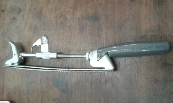 ขายด้ามตะไบบุ้งฟันโค้ง Made in England.ใหม่เก่าเก็บ ขายด้ามตะไบบุ้งฟันโค้ง Made in England.ใหม่เก่าเก็บ