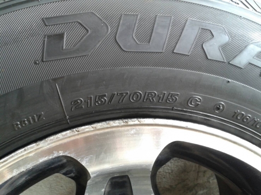 ขอบ15นิ้ว6รู พร้อมยาง ชุดนี้ ราคา 5900 บาท