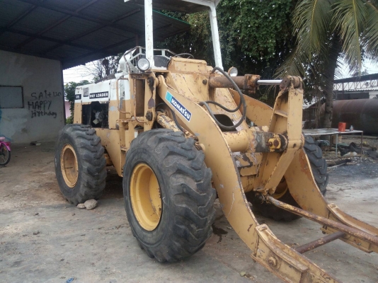 ขายรถตักKOMATSU 515  เครื่อง6BD1 พร้อมใช้งาน อยู่ลพบุรีราคา355,000บ. สนใจติดต่อ 0835601591 หรือ 0903494058