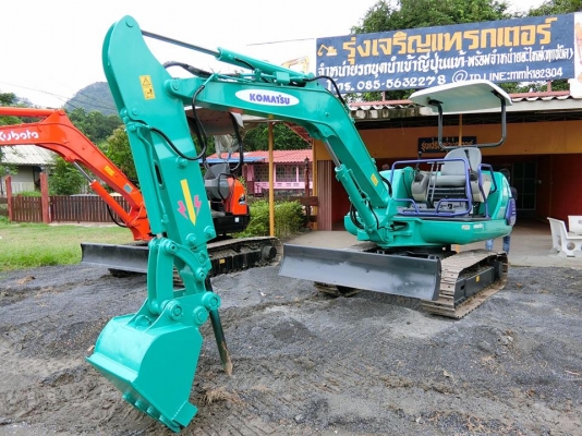 KOMATSU 30-7E <มีหัวกระแทกในตัวพร้อม><มีVDOให้ชม>รถเก่านอกมีเอกสาร☎️ติดต่อ 085-5632278 (ราคาต่อรองได้)