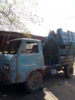 ขายรถนวดข้าว เครื่อง isuzu 88 แรงฝาดำ ทะเบียนแจ้งจอด