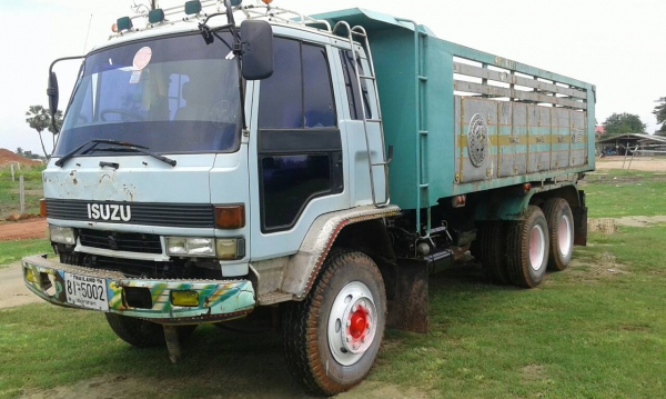 ขาย210สโสวยก พร้อมใช้งานกะบะเนียมรถวิ่งงานทุกวัน ขาย210สโสวยก พร้อมใช้งานกะบะเนียมรถวิ่งงานทุกวัน